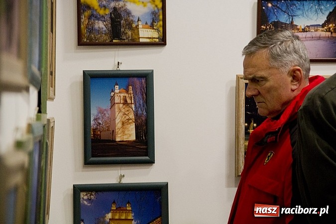 Zdjęcie w galerii na portalu naszraciborz.pl: Fotografie Bolesława Stachowa można oglądać w Czarnym Kocie wiadomości z regionu