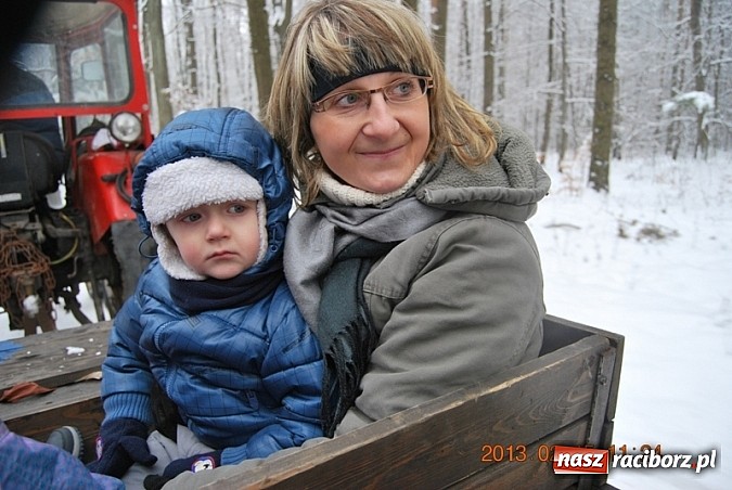 Zdjęcie w galerii na portalu naszraciborz.pl: Dobrze wiedzieli, kiedy spadnie śnieg! wiadomości z regionu