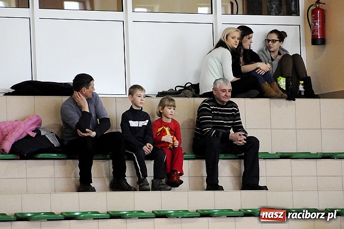 Zdjęcie w galerii na portalu naszraciborz.pl: Rudnik II z pucharem wójta wiadomości z regionu