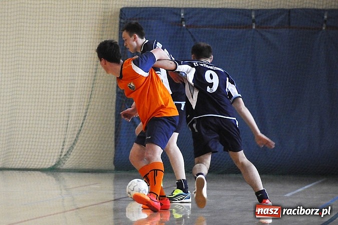 Zdjęcie w galerii na portalu naszraciborz.pl: Rudnik II z pucharem wójta wiadomości z regionu