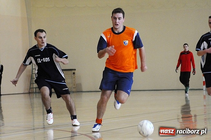 Zdjęcie w galerii na portalu naszraciborz.pl: Rudnik II z pucharem wójta wiadomości z regionu