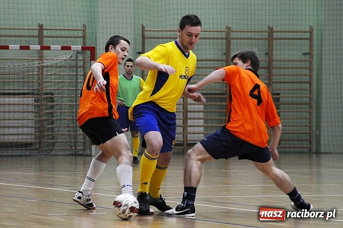 Zdjęcie w galerii na portalu naszraciborz.pl: Canarinhos z Bad Boys na remis wiadomości z regionu