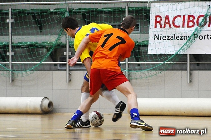 Zdjęcie w galerii na portalu naszraciborz.pl: Canarinhos z Bad Boys na remis wiadomości z regionu