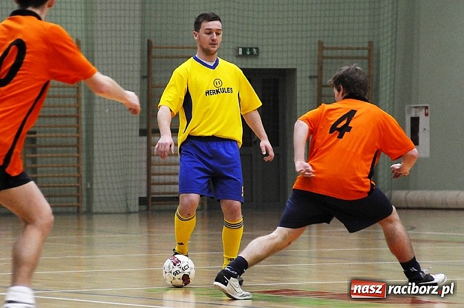 Zdjęcie w galerii na portalu naszraciborz.pl: Canarinhos z Bad Boys na remis wiadomości z regionu