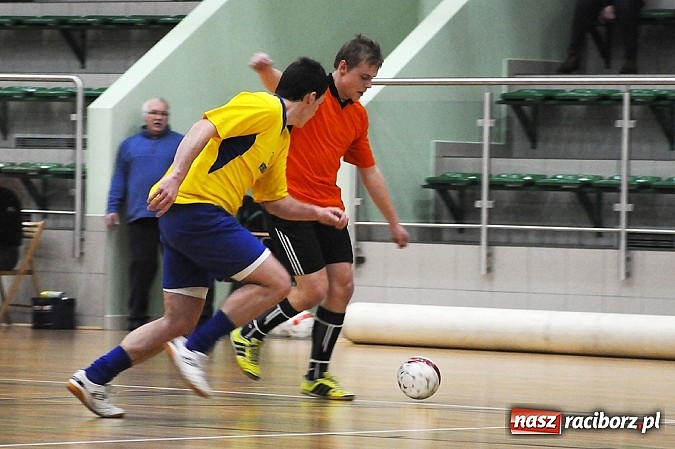 Zdjęcie w galerii na portalu naszraciborz.pl: Canarinhos z Bad Boys na remis wiadomości z regionu