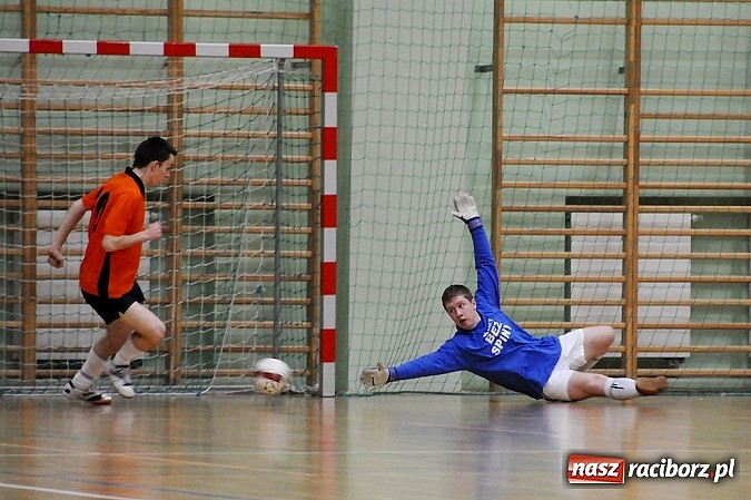 Zdjęcie w galerii na portalu naszraciborz.pl: Canarinhos z Bad Boys na remis wiadomości z regionu