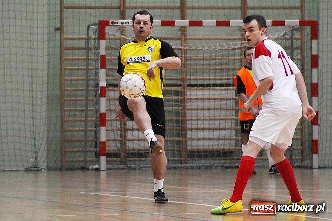 Zdjęcie w galerii na portalu naszraciborz.pl: Canarinhos z Bad Boys na remis wiadomości z regionu