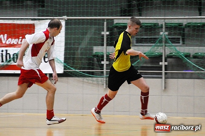 Zdjęcie w galerii na portalu naszraciborz.pl: Canarinhos z Bad Boys na remis wiadomości z regionu