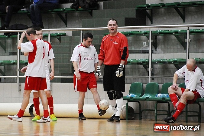 Zdjęcie w galerii na portalu naszraciborz.pl: Canarinhos z Bad Boys na remis wiadomości z regionu