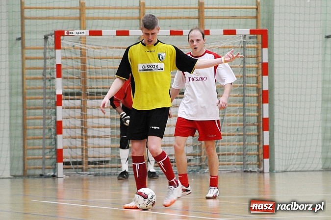 Zdjęcie w galerii na portalu naszraciborz.pl: Canarinhos z Bad Boys na remis wiadomości z regionu