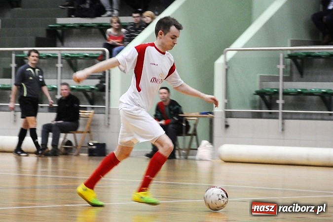 Zdjęcie w galerii na portalu naszraciborz.pl: Canarinhos z Bad Boys na remis wiadomości z regionu