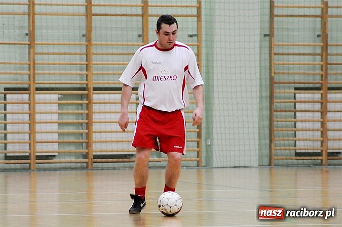 Zdjęcie w galerii na portalu naszraciborz.pl: Canarinhos z Bad Boys na remis wiadomości z regionu