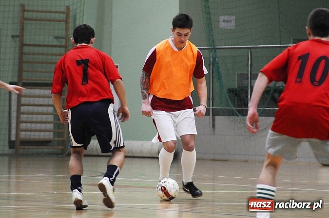 Zdjęcie w galerii na portalu naszraciborz.pl: Canarinhos z Bad Boys na remis wiadomości z regionu