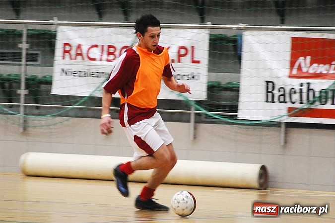 Zdjęcie w galerii na portalu naszraciborz.pl: Canarinhos z Bad Boys na remis wiadomości z regionu