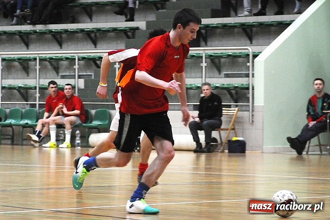 Zdjęcie w galerii na portalu naszraciborz.pl: Canarinhos z Bad Boys na remis wiadomości z regionu