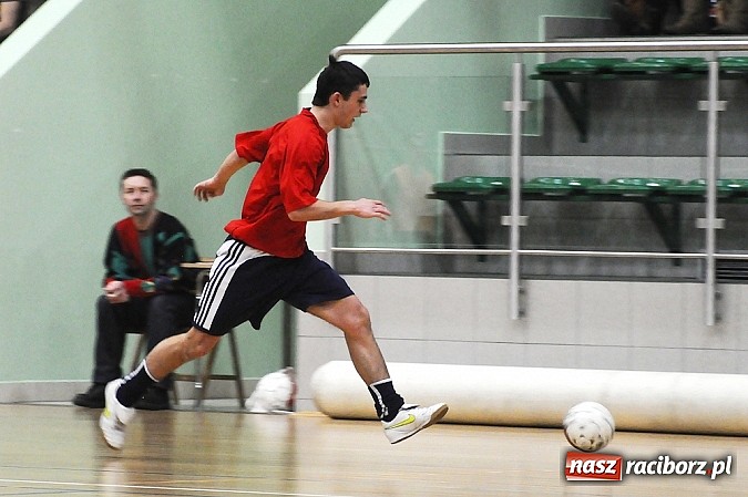 Zdjęcie w galerii na portalu naszraciborz.pl: Canarinhos z Bad Boys na remis wiadomości z regionu