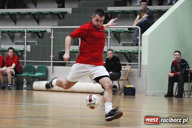 Zdjęcie w galerii na portalu naszraciborz.pl: Canarinhos z Bad Boys na remis wiadomości z regionu