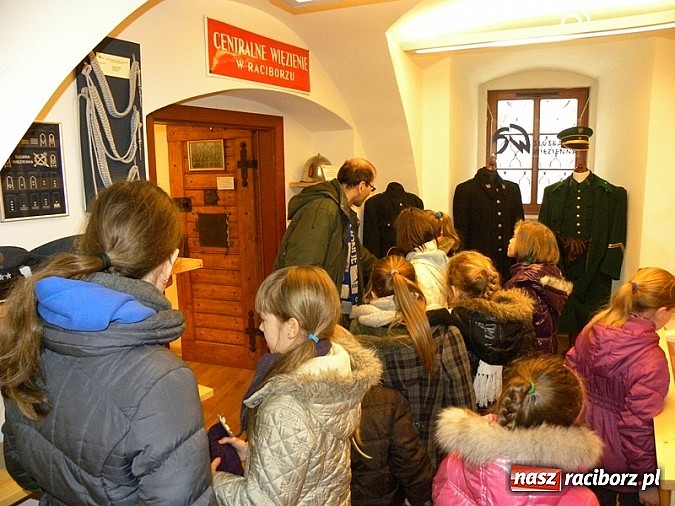 Zdjęcie w galerii na portalu naszraciborz.pl: W odwiedzinach na Zamku wiadomości z regionu