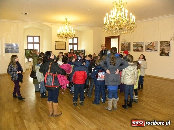 Zdjęcie w galerii na portalu naszraciborz.pl: W odwiedzinach na Zamku wiadomości z regionu