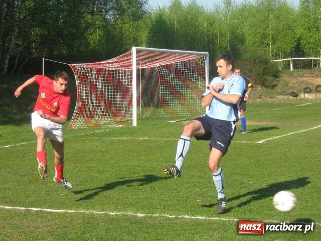Zdjęcie w galerii na portalu naszraciborz.pl: Babice coraz bliżej C klasy wiadomości z regionu