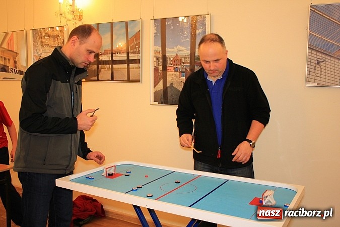 Zdjęcie w galerii na portalu naszraciborz.pl: W tych grach najważniejsza jest logika wiadomości z regionu