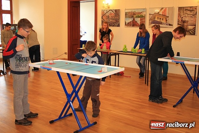 Zdjęcie w galerii na portalu naszraciborz.pl: W tych grach najważniejsza jest logika wiadomości z regionu