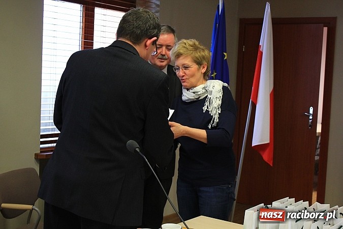 Zdjęcie w galerii na portalu naszraciborz.pl: Przekazali potrzebującym 140 ton żywności wiadomości z regionu