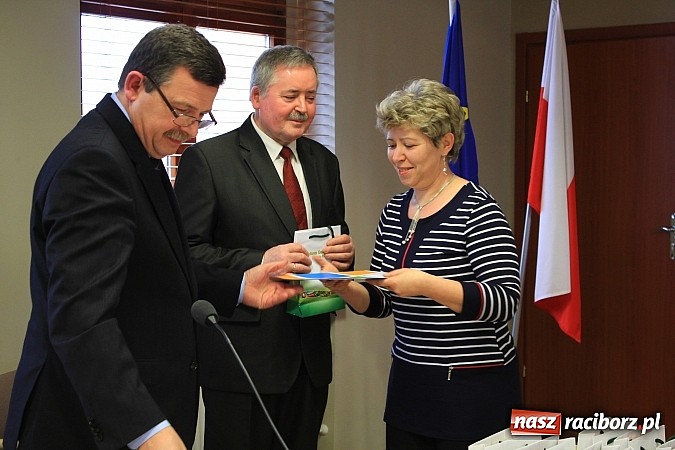 Zdjęcie w galerii na portalu naszraciborz.pl: Przekazali potrzebującym 140 ton żywności wiadomości z regionu