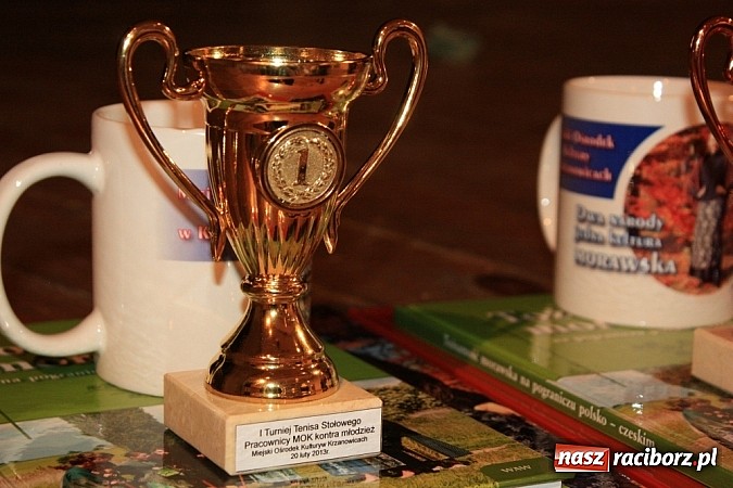Zdjęcie w galerii na portalu naszraciborz.pl: Turniej w Krzanowicach. Kulturalnicy kontra młodzież wiadomości z regionu