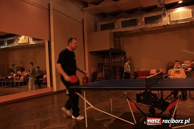 Zdjęcie w galerii na portalu naszraciborz.pl: Turniej w Krzanowicach. Kulturalnicy kontra młodzież wiadomości z regionu