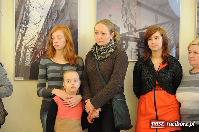 Zdjęcie w galerii na portalu naszraciborz.pl: Na zamku nagrodzono autorów najciekawszych kartek walentynkowych wiadomości z regionu