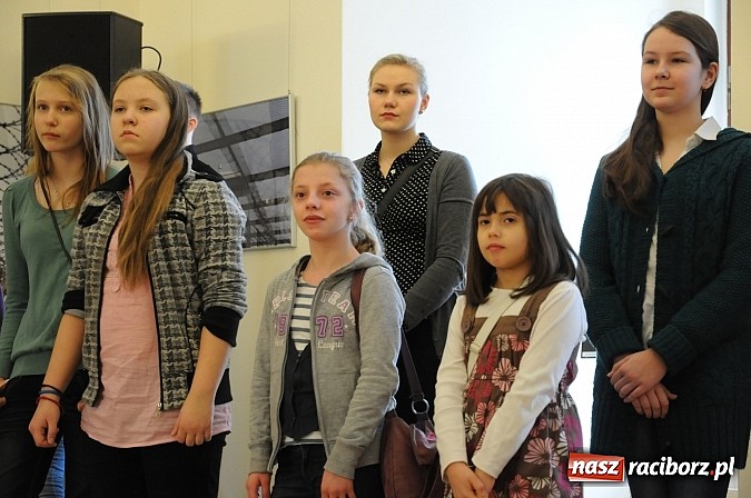 Zdjęcie w galerii na portalu naszraciborz.pl: Na zamku nagrodzono autorów najciekawszych kartek walentynkowych wiadomości z regionu