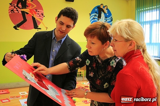 Zdjęcie w galerii na portalu naszraciborz.pl: Na zamku nagrodzono autorów najciekawszych kartek walentynkowych wiadomości z regionu