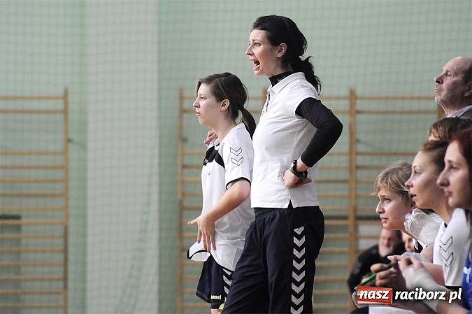 Zdjęcie w galerii na portalu naszraciborz.pl: Piłkarki ręczne z Żywca najlepsze wiadomości z regionu