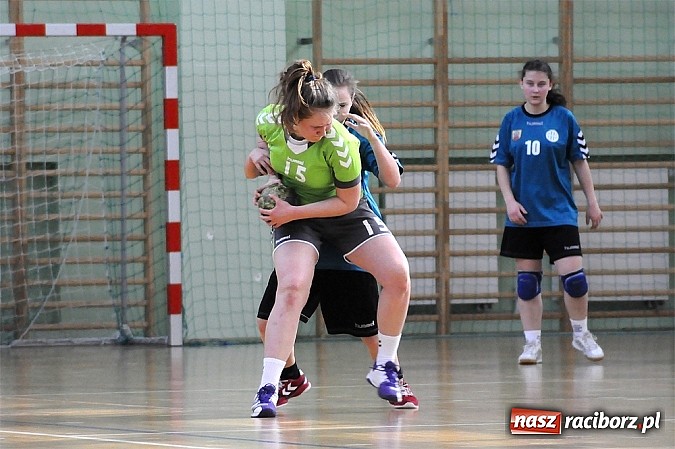 Zdjęcie w galerii na portalu naszraciborz.pl: Piłkarki ręczne z Żywca najlepsze wiadomości z regionu