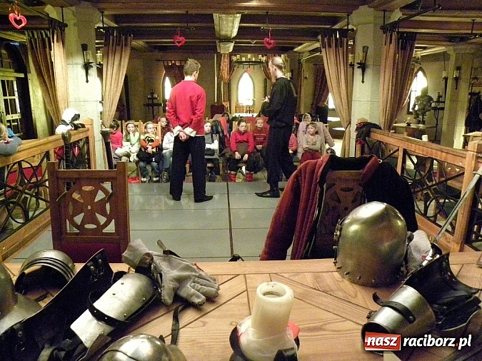 Zdjęcie w galerii na portalu naszraciborz.pl: Biblioteczna podróż w średniowiecze wiadomości z regionu