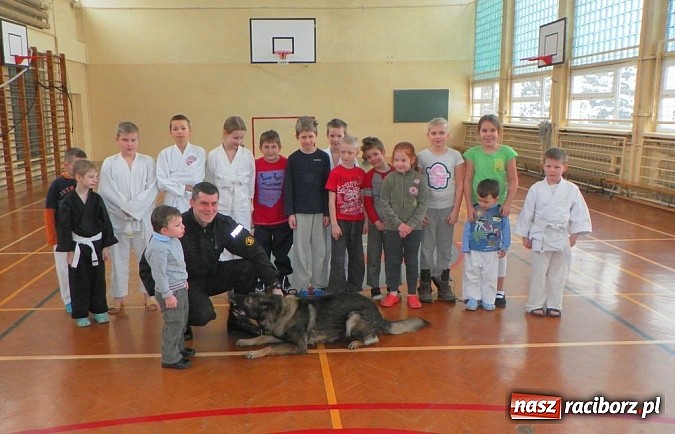 Zdjęcie w galerii na portalu naszraciborz.pl: Bezpieczne ferie - bezpieczne dzieci wiadomości z regionu