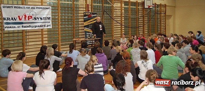 Zdjęcie w galerii na portalu naszraciborz.pl:  Użycie gazu i paralizatora w samoobronie wiadomości z regionu