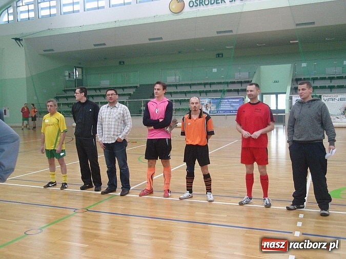 Zdjęcie w galerii na portalu naszraciborz.pl: Policjanci zdobyli puchar swojego komendanta wiadomości z regionu