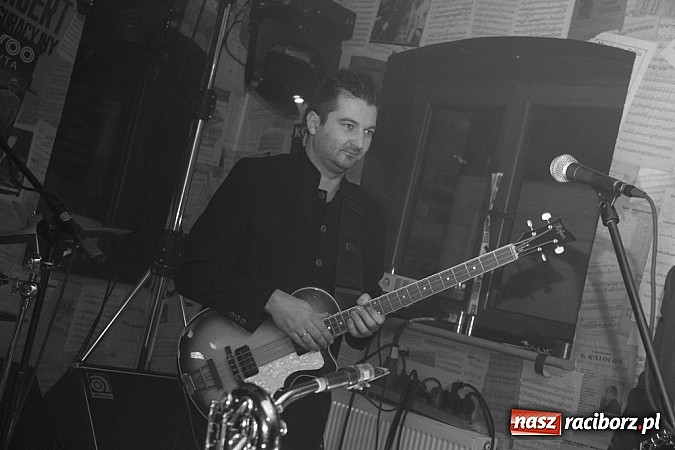 Zdjęcie w galerii na portalu naszraciborz.pl: Legendarne Voo Voo zagrało na Końcu Świata wiadomości z regionu