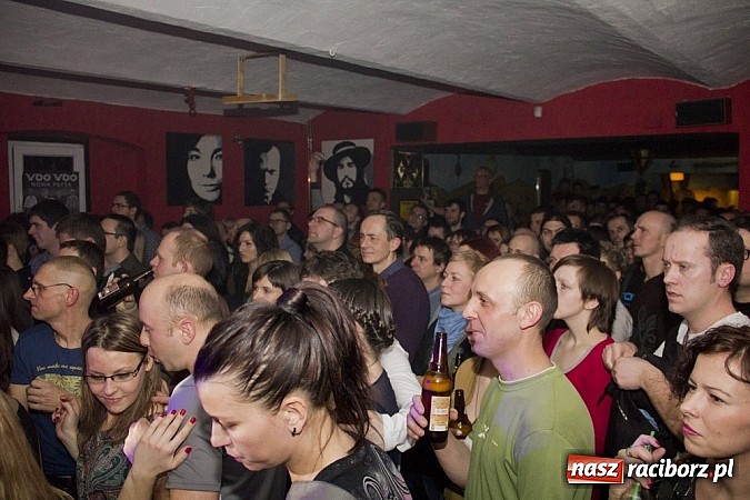 Zdjęcie w galerii na portalu naszraciborz.pl: Legendarne Voo Voo zagrało na Końcu Świata wiadomości z regionu