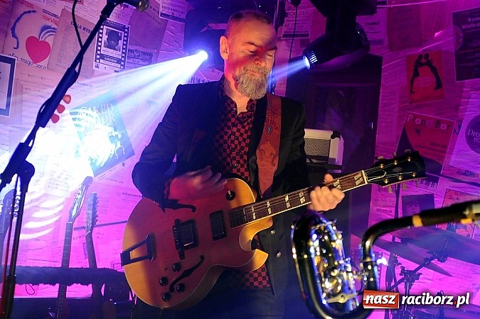 Zdjęcie w galerii na portalu naszraciborz.pl: Legendarne Voo Voo zagrało na Końcu Świata wiadomości z regionu