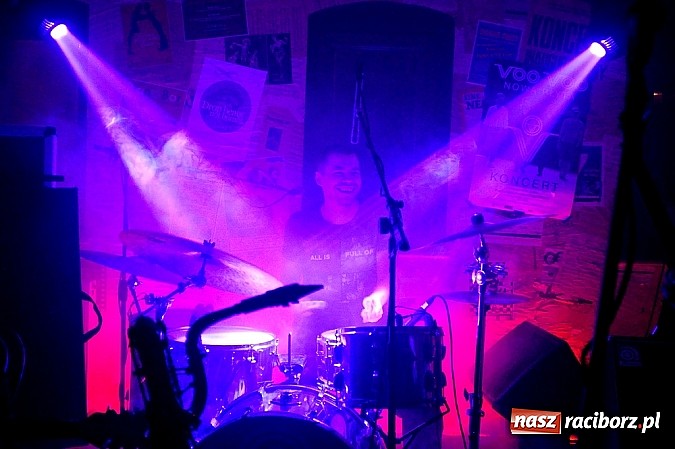 Zdjęcie w galerii na portalu naszraciborz.pl: Legendarne Voo Voo zagrało na Końcu Świata wiadomości z regionu