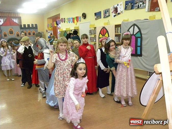 Zdjęcie w galerii na portalu naszraciborz.pl: Finał ferii 2013 - bal na królewskim dworze wiadomości z regionu