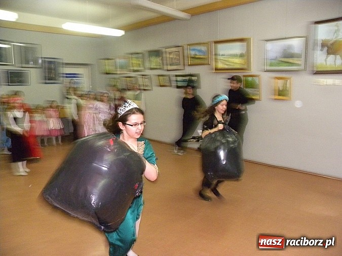 Zdjęcie w galerii na portalu naszraciborz.pl: Finał ferii 2013 - bal na królewskim dworze wiadomości z regionu