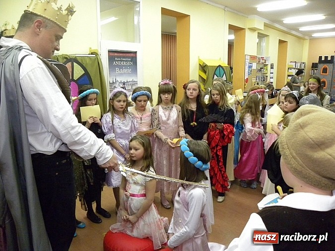 Zdjęcie w galerii na portalu naszraciborz.pl: Finał ferii 2013 - bal na królewskim dworze wiadomości z regionu