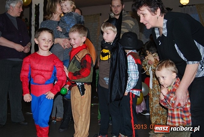 Zdjęcie w galerii na portalu naszraciborz.pl: Jankowice: bal na zakończenie ferii wiadomości z regionu