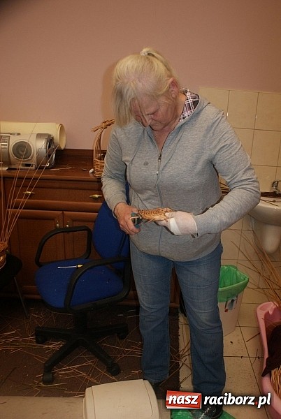 Zdjęcie w galerii na portalu naszraciborz.pl: Decoupage i wiklina - warsztaty w Raciborskim Centrum Kultury wiadomości z regionu