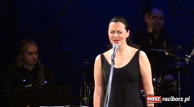 Zdjęcie w galerii na portalu naszraciborz.pl: Utwory Osieckiej i Kofty w Strzesze wiadomości z regionu