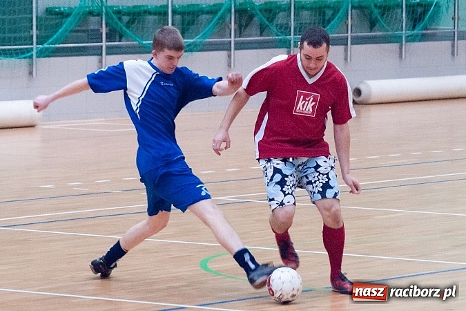 Zdjęcie w galerii na portalu naszraciborz.pl: Siedem bramek Macieja Kremzera prezentem na imieniny wiadomości z regionu